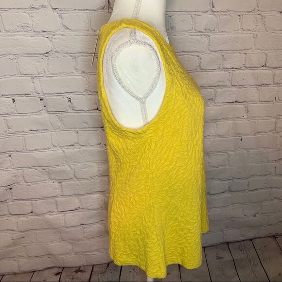 Anthropologie Seamed + Textured yellow tank - Picture 5 of 10